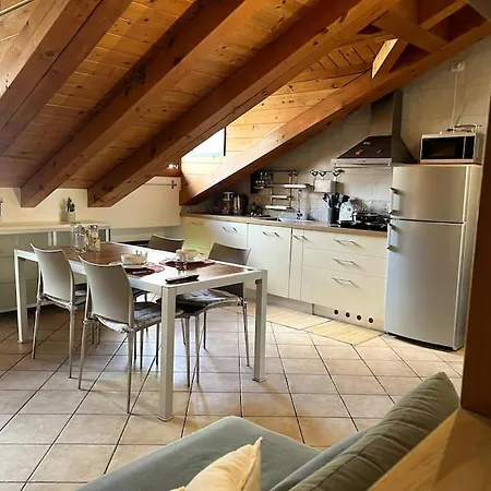 Attico Accogliente E Moderno * Como