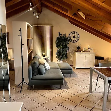 Attico Accogliente E Moderno Daire *