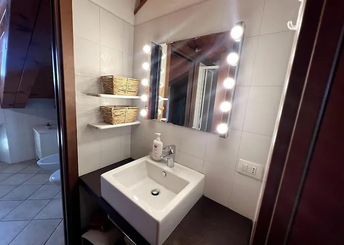 Apartamento Attico Accogliente E Moderno